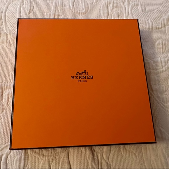 Hermes Handbags - Hermes Authentic Box 7.5 x 7.5 x 1.5